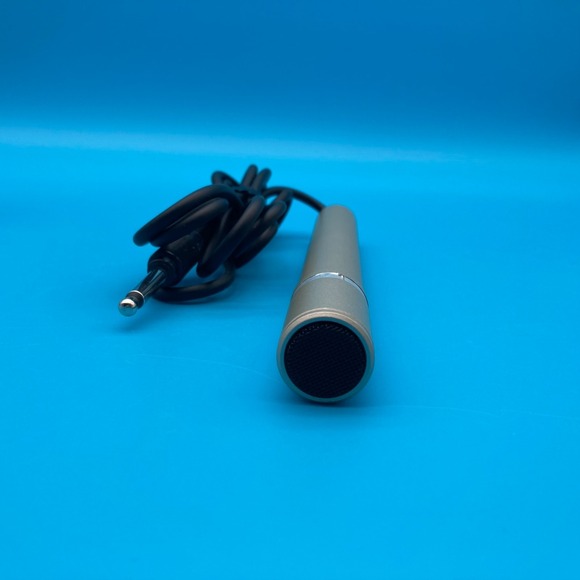 Vintage Akai ADM-60 Dynamic Microphone with Original Box & Clip - Picture 4 of 8